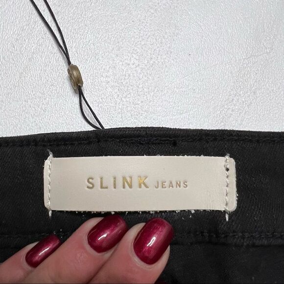 Slink Jeans | NWT Black Curvy Raw Hem Jean Shorts - Picture 5 of 7